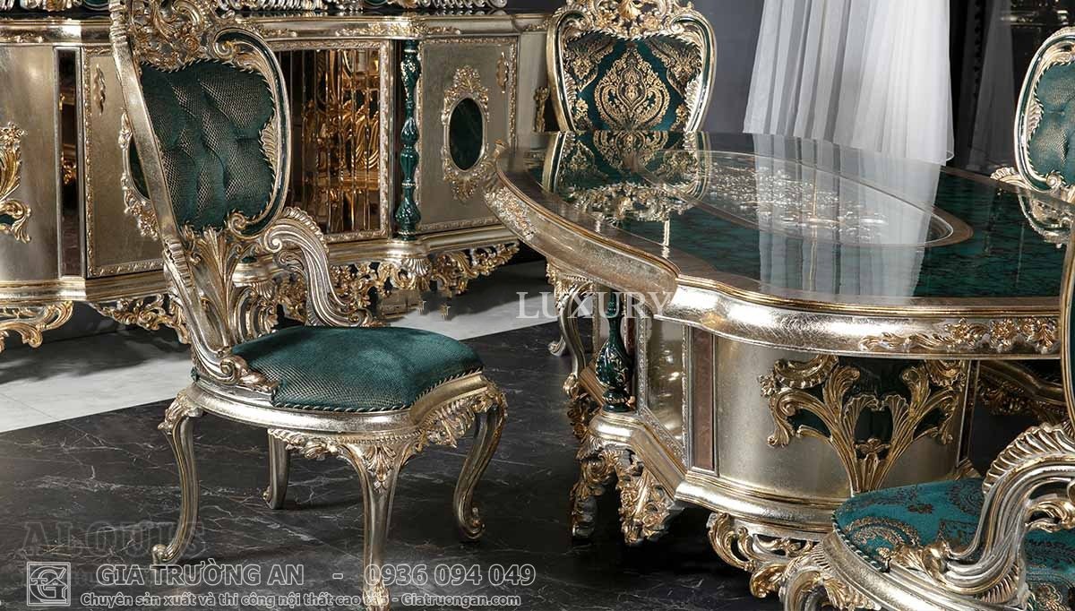 Ghế cổ điển dát vàng