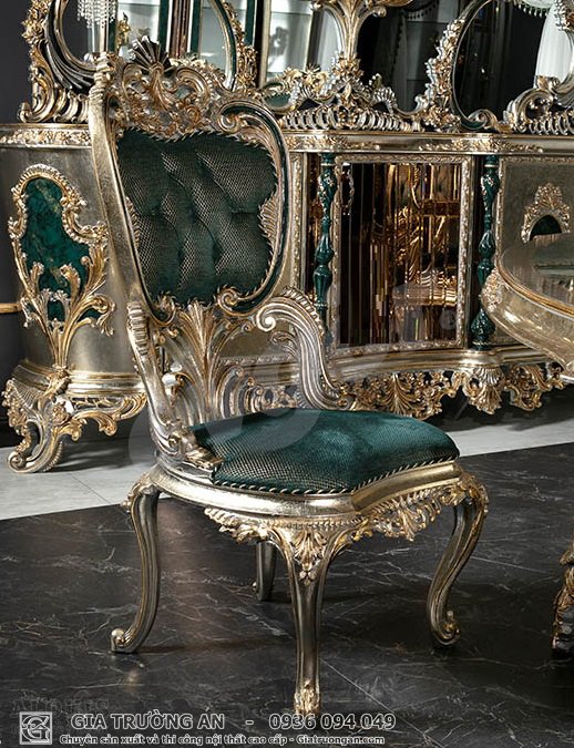 Ghế cổ điển dát vàng