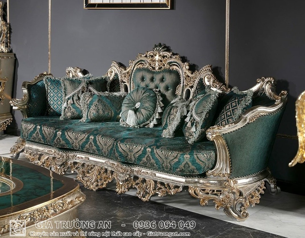 Sofa cổ điển dát vàng phòng khách sang trọng