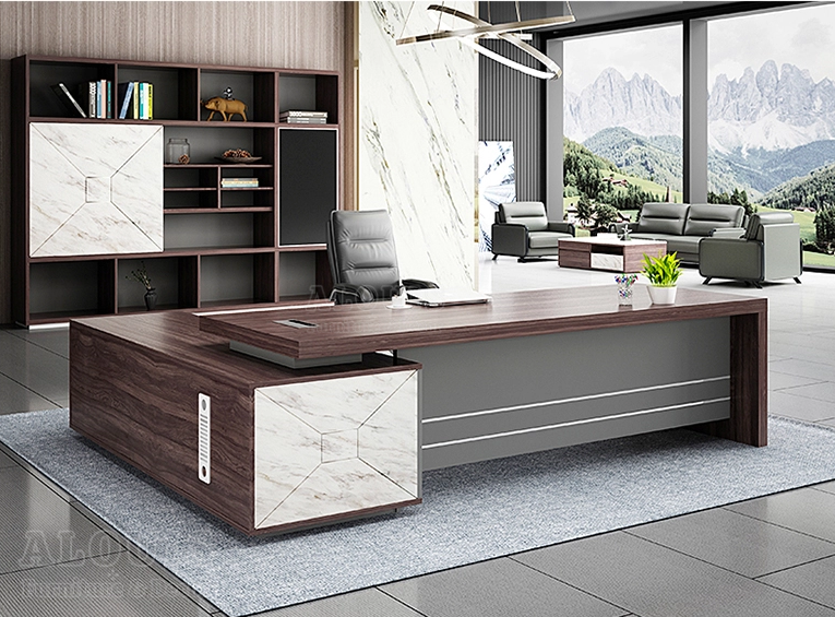 ban-giam-doc-sang-trong