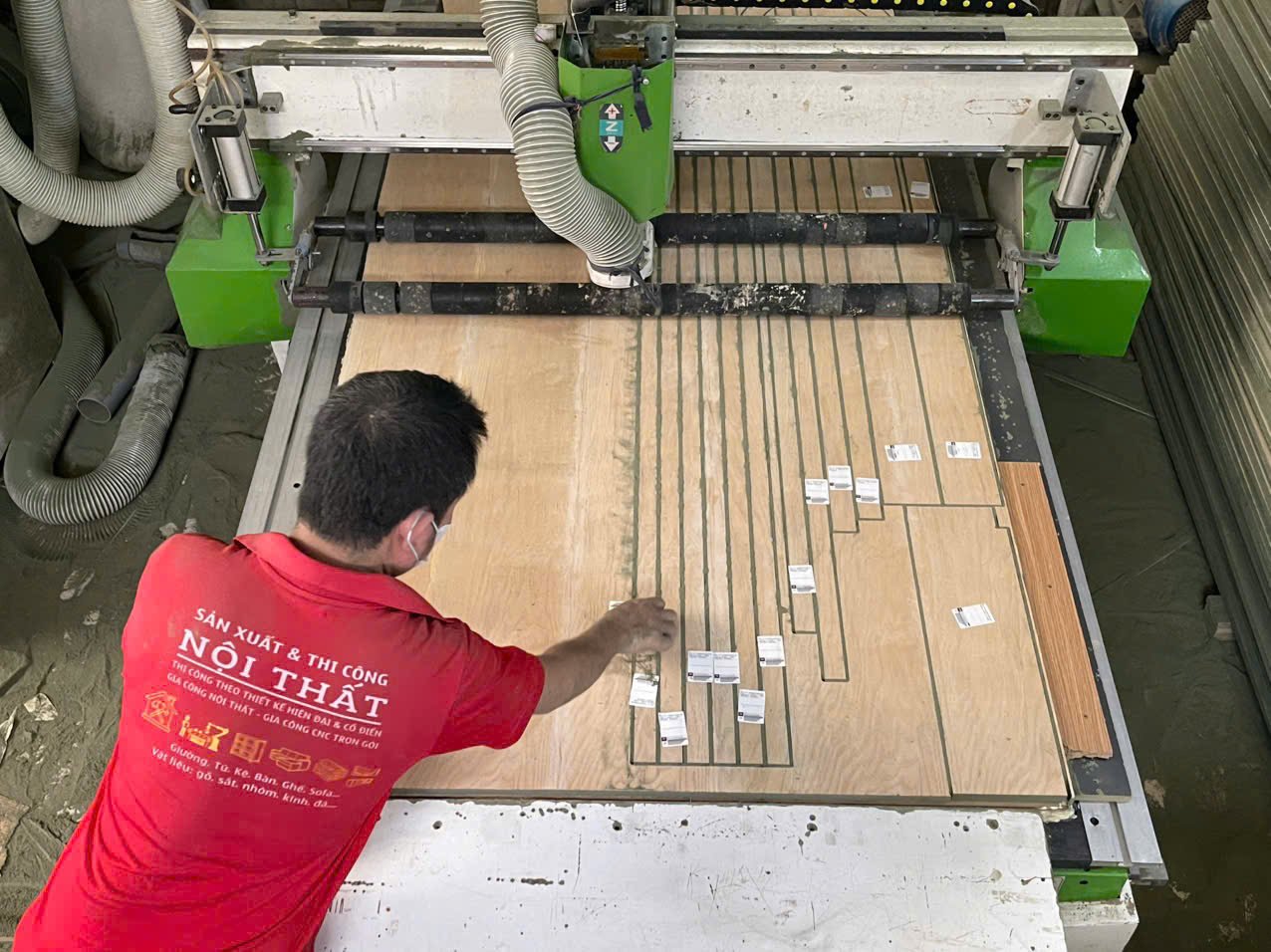 1 MẪU BÀN LÀM VIỆC KHUNG CHÂN SẮT ĐẶT GIA CÔNG THEO THIẾT KẾ RIÊNG THÌ CÓ THỂ ĐẶT SẢN XUẤT Ở ĐÂU? - Gia Trường An