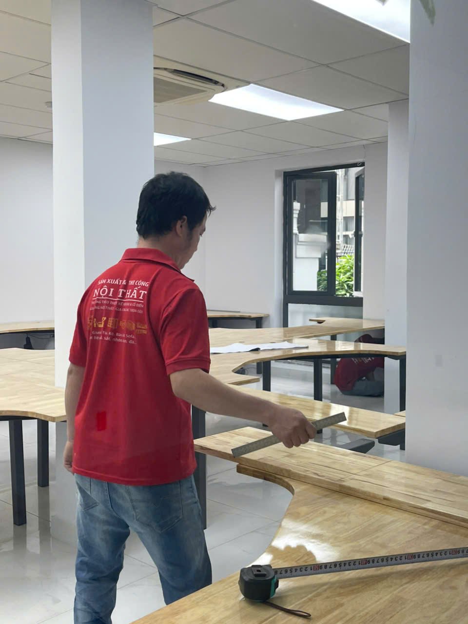 MẪU BÀN LÀM VIỆC KHUNG CHÂN SẮT ĐẶT GIA CÔNG THEO THIẾT KẾ RIÊNG THÌ CÓ THỂ ĐẶT SẢN XUẤT Ở ĐÂU? - Gia Trường An