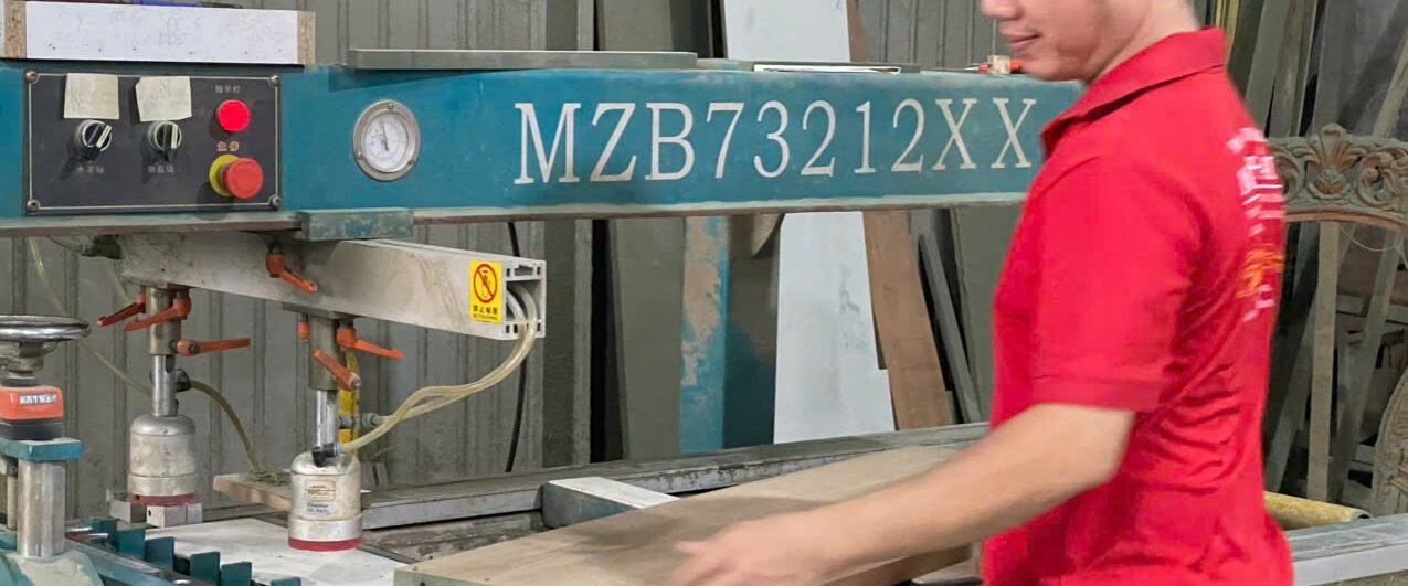 XƯỞNG GIA CÔNG NỘI THẤT KỆ TRƯNG BÀY GỖ THEO YÊU CẦU – GIA TRƯỜNG AN - Gia Trường An