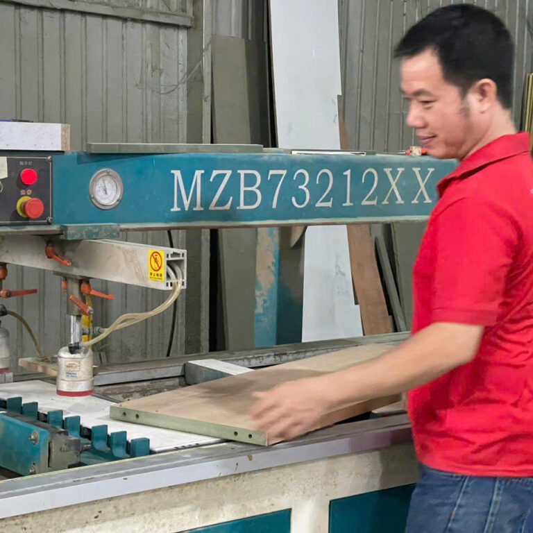 5 XƯỞNG GIA CÔNG NỘI THẤT KỆ TRƯNG BÀY GỖ THEO YÊU CẦU – GIA TRƯỜNG AN - Gia Trường An