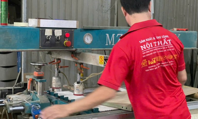 XƯỞNG GIA CÔNG GỖ CÔNG NGHIỆP THEO YÊU CẦU LÀ GÌ? - Gia Trường An