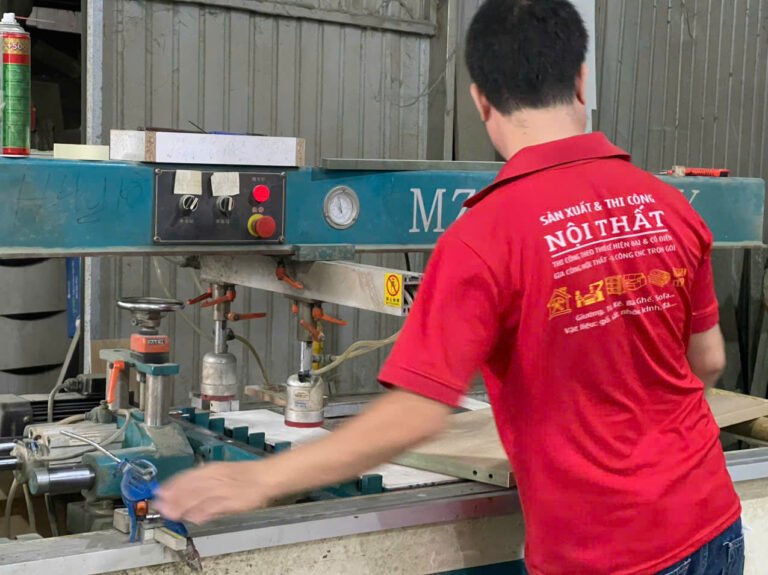 XƯỞNG GIA CÔNG GỖ CÔNG NGHIỆP THEO YÊU CẦU LÀ GÌ? - Gia Trường An