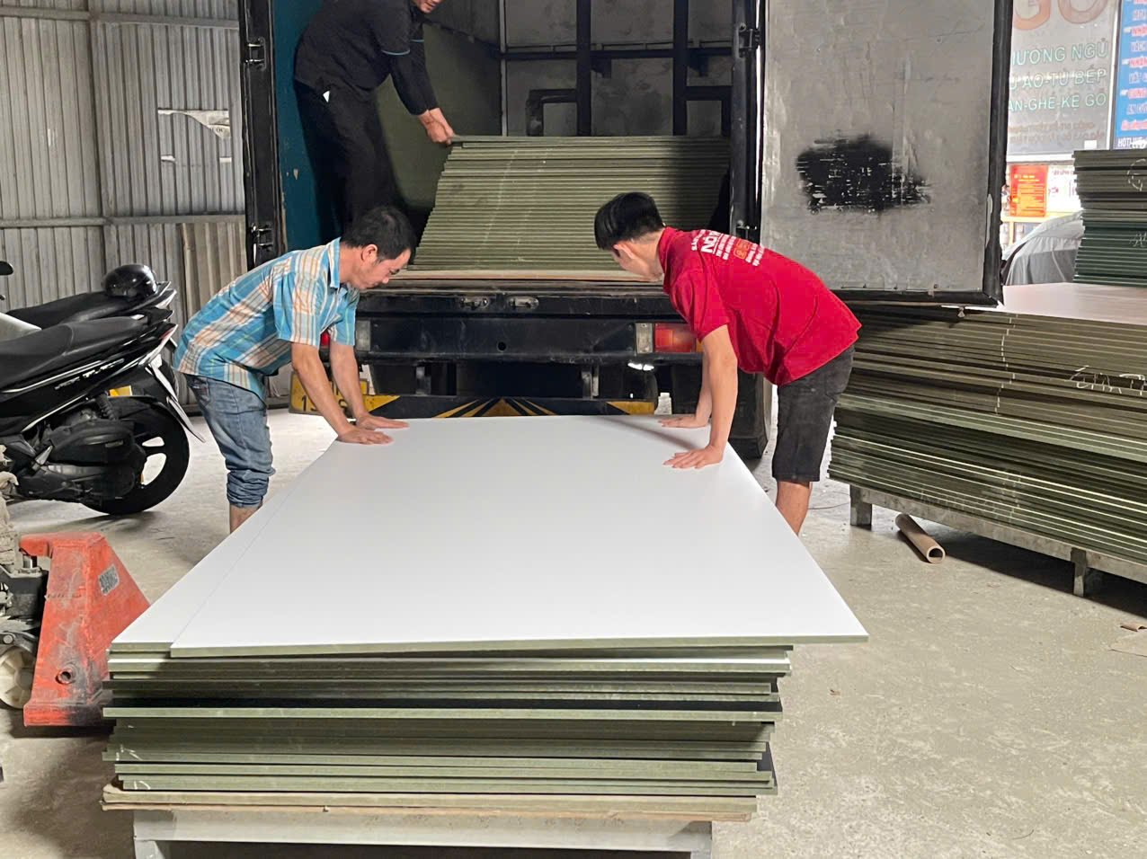 TỰ THIẾT KẾ NỘI THẤT VÀ TÌM XƯỞNG THI CÔNG THEO YÊU CẦU - Gia Trường An